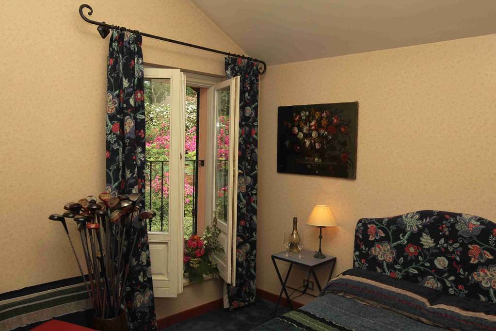 Hostellerie Du Golf Pecetto Zimmer foto